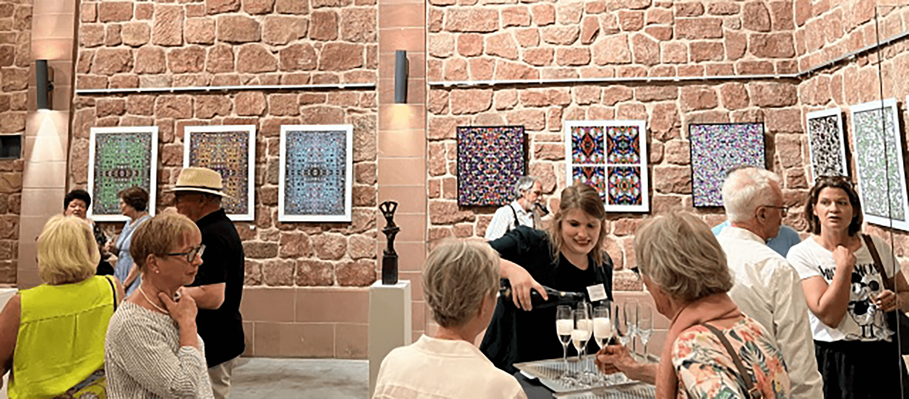 2022_Kulturlese-Vernissage-chronik-slider - Weingut Wilhelmshof